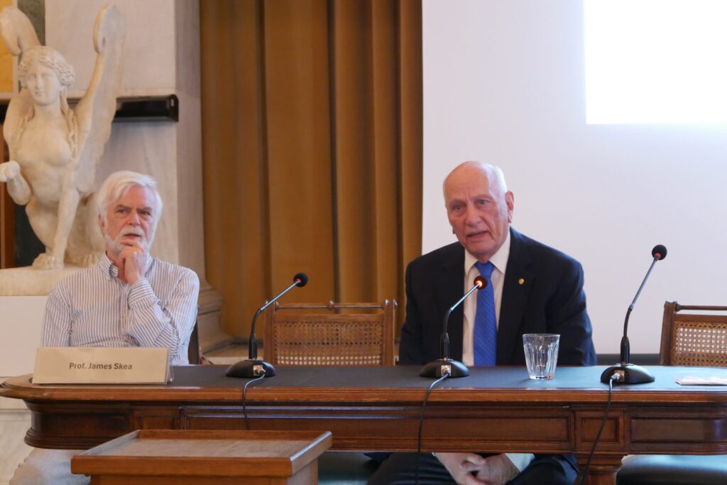 The IPCC Chair, Prof. James Skea, and the President of the Mariolopoulos-Kanaginis Foundation and Secretary General of the Academy of Athens, Prof. Christos Zerefos